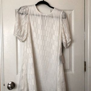 Lulus XS white and gold short sleeve shift dress